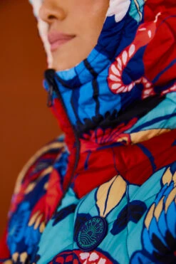 Farm Rio Black Graphic Floral Reversible Puffer Jacket -Perfect Top Shop 304120 004