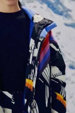 Farm Rio Black Graphic Toucans Ski Puffer Jacket -Perfect Top Shop 304125 05