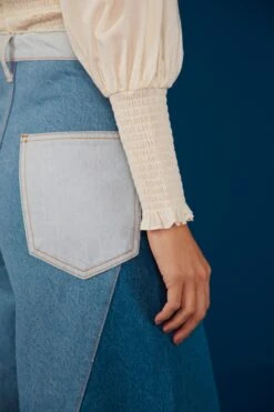 Farm Rio White Smocked Blouse -Perfect Top Shop 305375 02