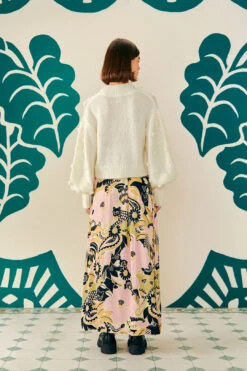 Farm Rio White Handmade Flowers Sweater -Perfect Top Shop 305388 04