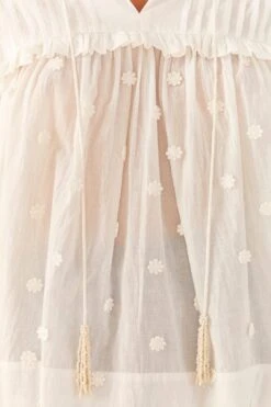 Farm Rio Off-White 3D Flowers Blouse -Perfect Top Shop 306074 04