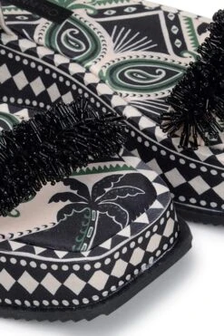 Farm Rio Black Shiny Platform Sandal -Perfect Top Shop 307585 02