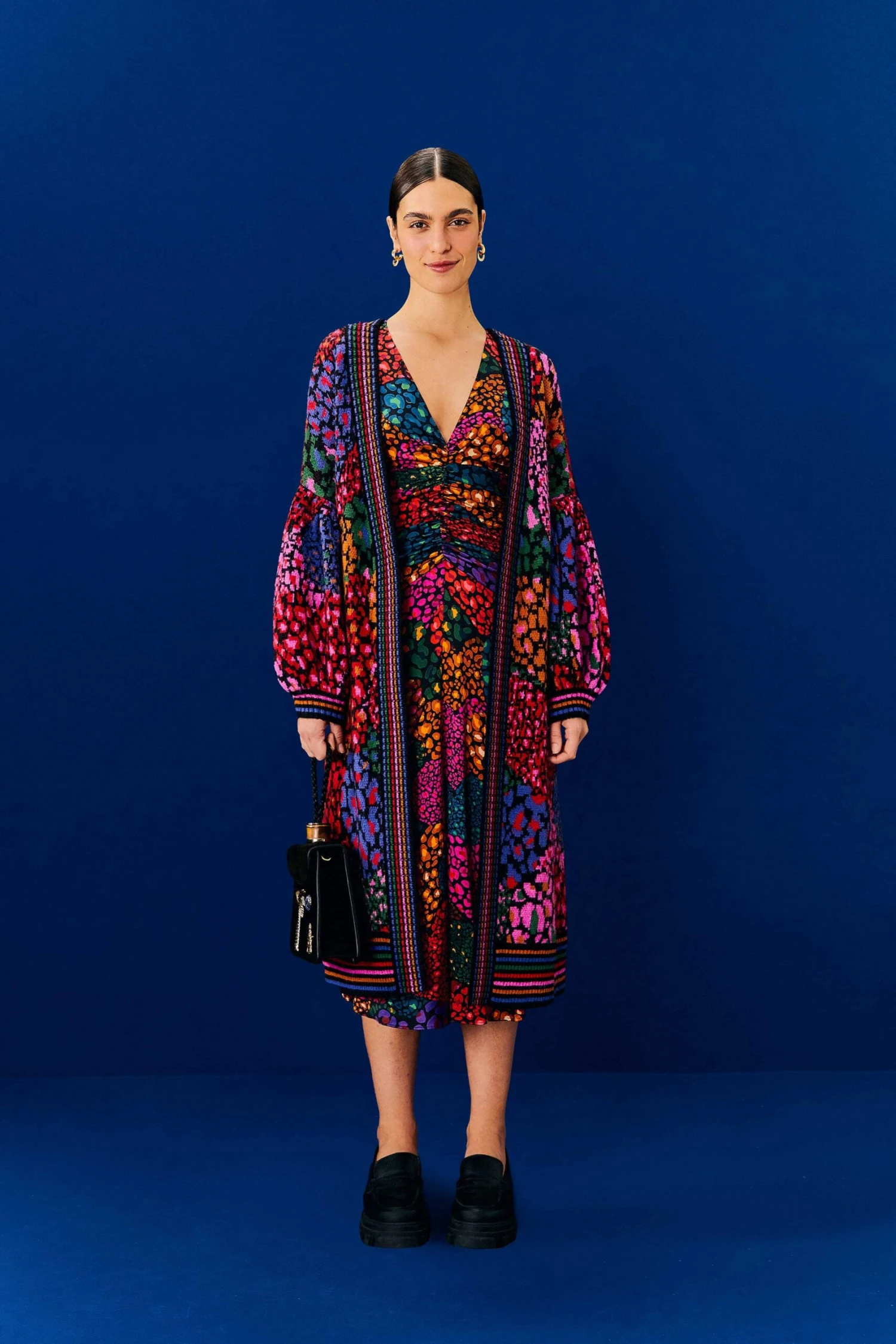 Farm Rio Rainbow Hearts Lenzing™ Ecovero™ Viscose Midi Dress 4 Farm Rio Rainbow Hearts Lenzing™ Ecovero™ Viscose Midi Dress - Image 2