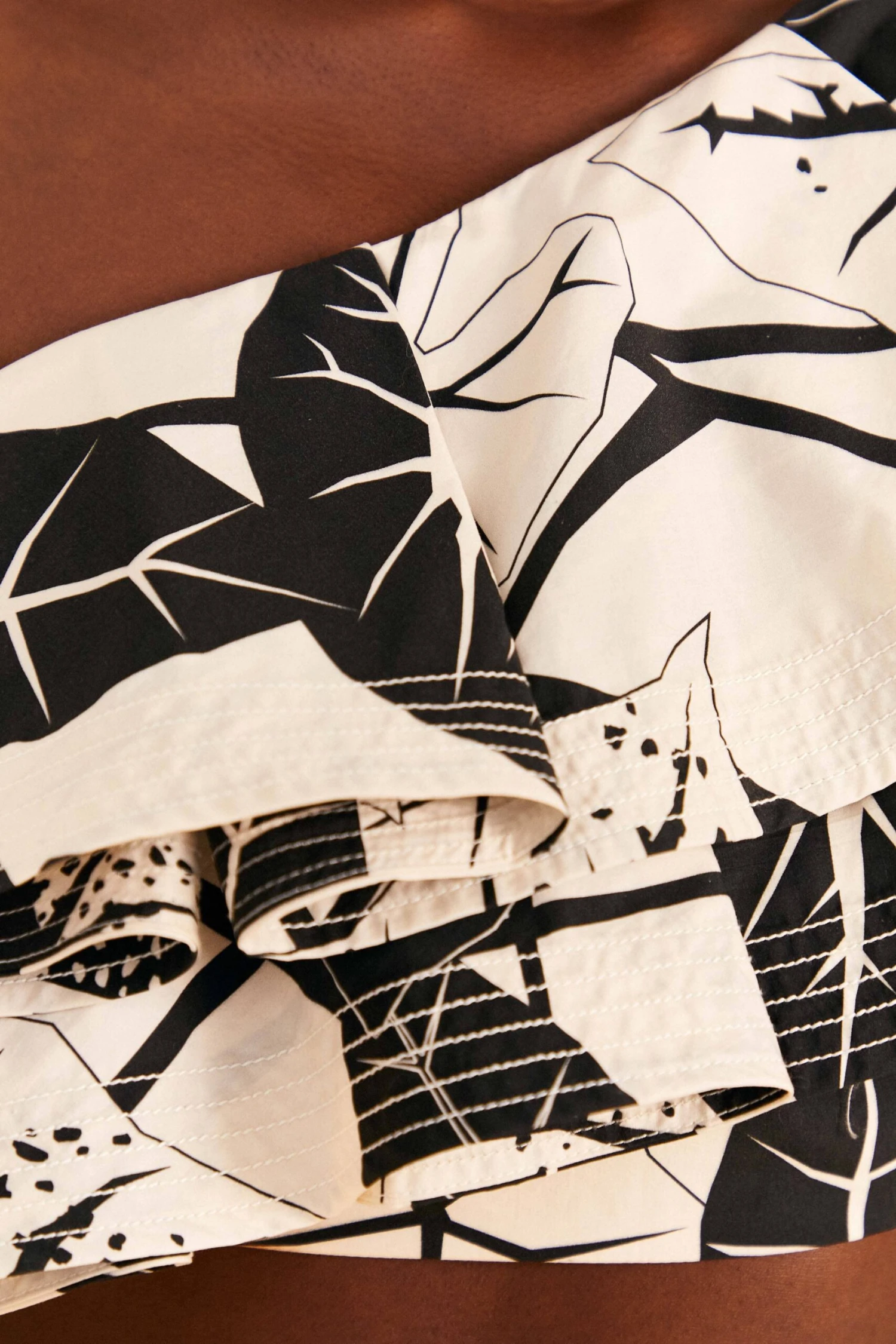 Farm Rio Off-White Graphic Leaves Organic Cotton Top 7 Farm Rio Off-White Graphic Leaves Organic Cotton Top - Image 5