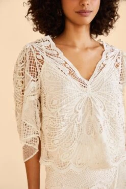 Farm Rio Off-White Butterfly Guipure Blouse -Perfect Top Shop 309242 03