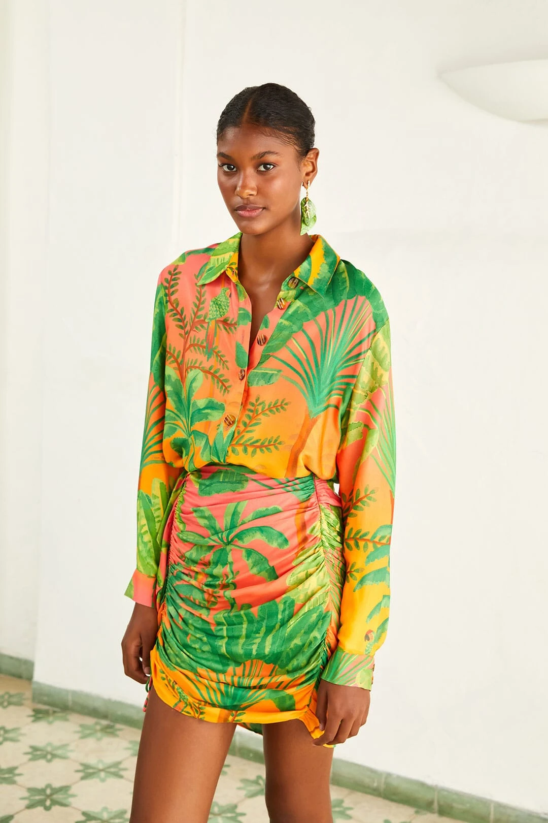 Farm Rio Sunrise Scenario Lenzing™ Ecovero™ Viscose Shirt 4 Farm Rio Sunrise Scenario Lenzing™ Ecovero™ Viscose Shirt - Image 2