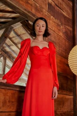 Farm Rio Red Heart Shaped Neckline Long Sleeve Midi Dress 10 Farm Rio Red Heart Shaped Neckline Long Sleeve Midi Dress -Perfect Top Shop 312027 02