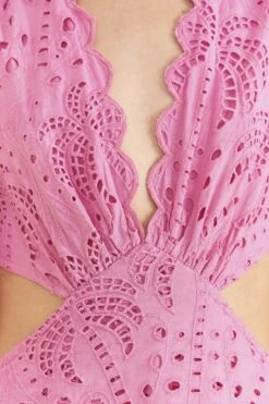 Farm Rio Pink Richelieu Midi Dress 11 Farm Rio Pink Richelieu Midi Dress -Perfect Top Shop 313649 05