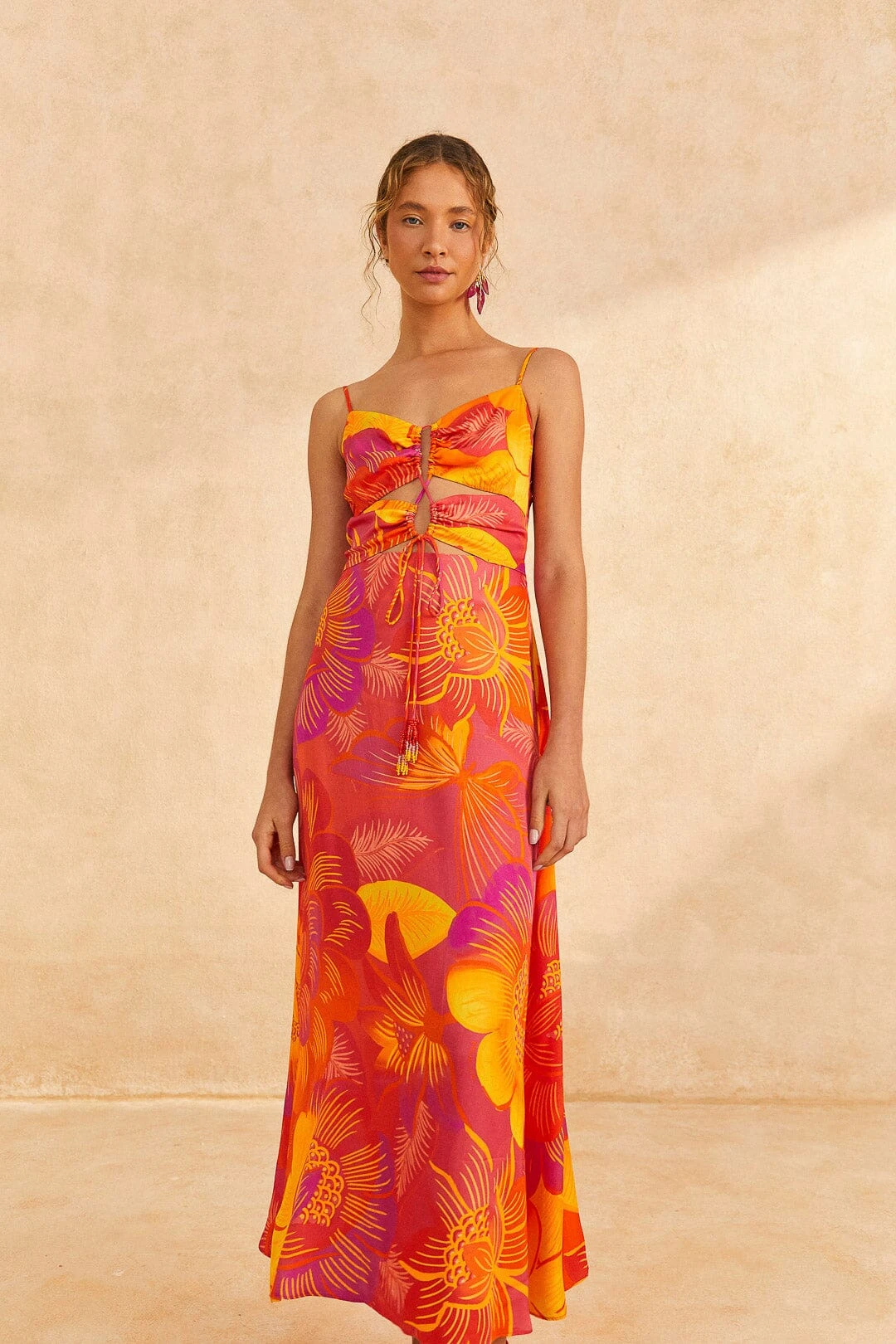 Farm Rio Summer Garden Ombre Lenzing™ Ecovero™ Viscose Midi Dress 4 Farm Rio Summer Garden Ombre Lenzing™ Ecovero™ Viscose Midi Dress - Image 2