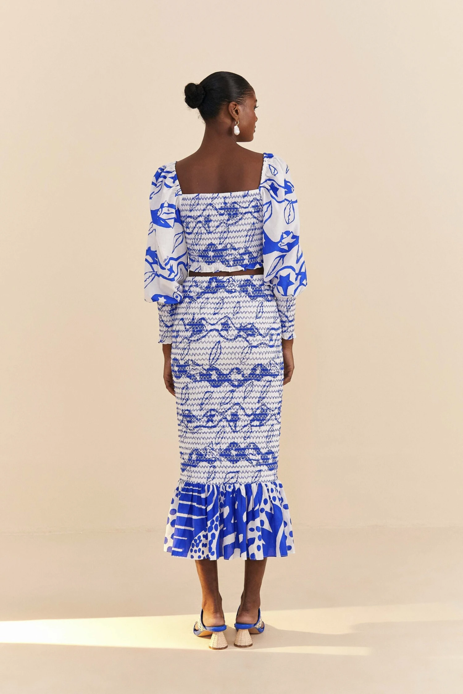 Farm Rio Off-White Pitta Waves Smocked Blouse 6 Farm Rio Off-White Pitta Waves Smocked Blouse - Image 4