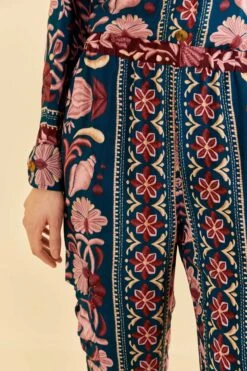 Farm Rio Teal Seashell Tapestry Cargo Pants -Perfect Top Shop 318133 05