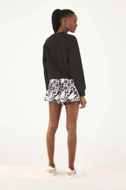 ADIDAS FARM TOTALLY NEW RIO SWEATER BLACK -Perfect Top Shop H57415 02 a03d86a0 6ab0 4eb2 a8c3 11675a48a6ad